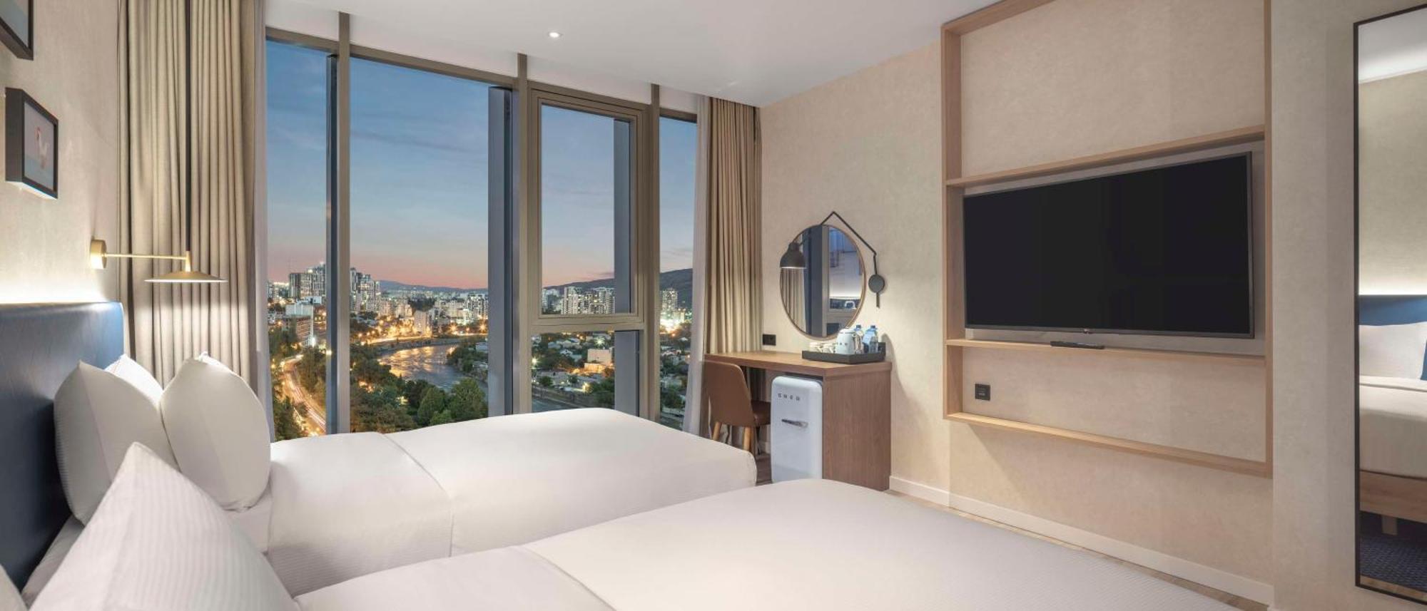 Hilton Garden Inn Tbilisi Riverview المظهر الخارجي الصورة