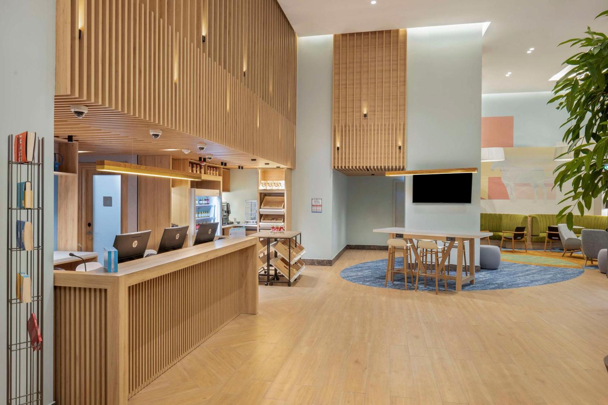 Hilton Garden Inn Tbilisi Riverview المظهر الخارجي الصورة