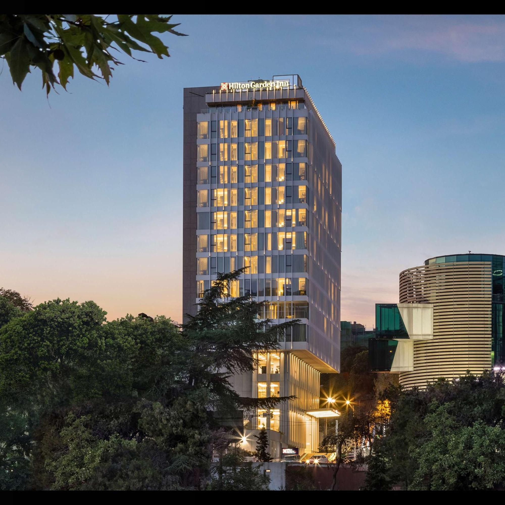 Hilton Garden Inn Tbilisi Riverview المظهر الخارجي الصورة